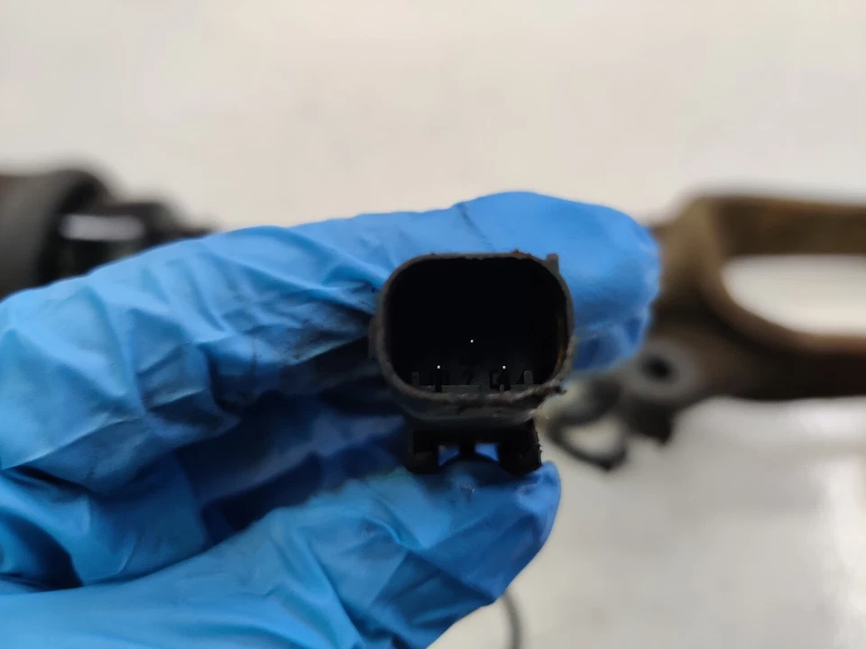 AMORTIGUADOR SUSPENSIÓN NEUMÁTICA DELANTERA IZQUIERDA MERCEDES-BENZ CLASE R R320 W251 Foto 3 de 4