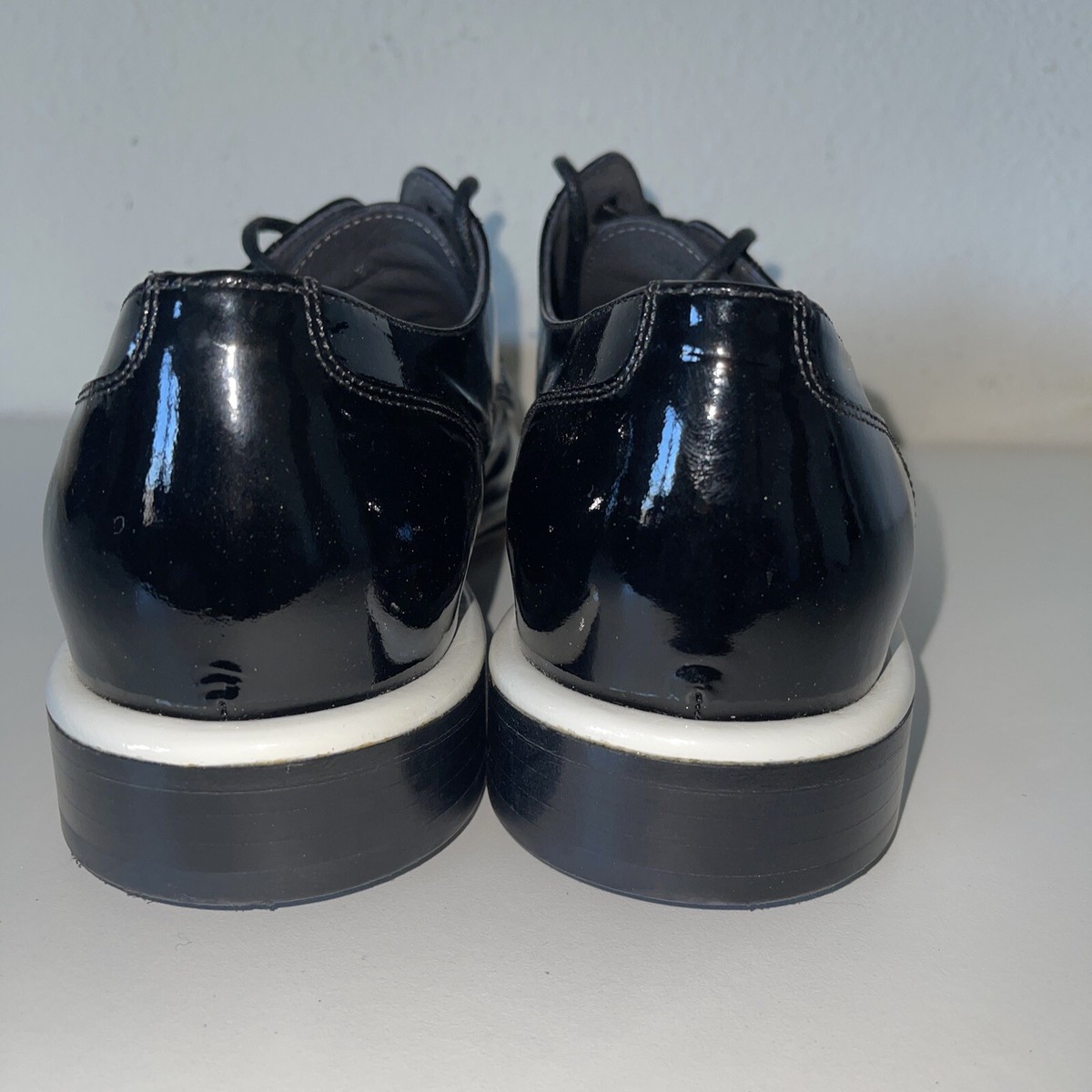 Victor & Rolf Monsieur Mens Black Patent Leather Oxford  display picture 2