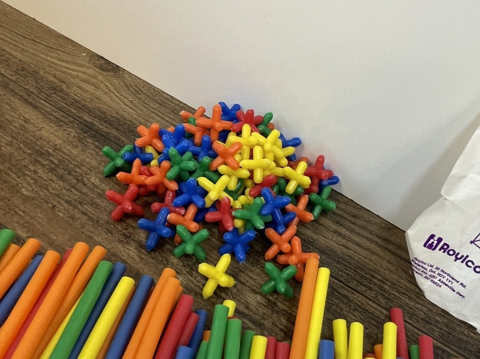 Vintage Roylco game Straws & Connectors Creative Building Set Sticks