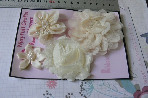CREMA DE ENCAJE ANTIGUO - Organza Satén y Encaje - 4 Flores Mixtas 35-75mm A través SF2D - Imagen 2 de 4