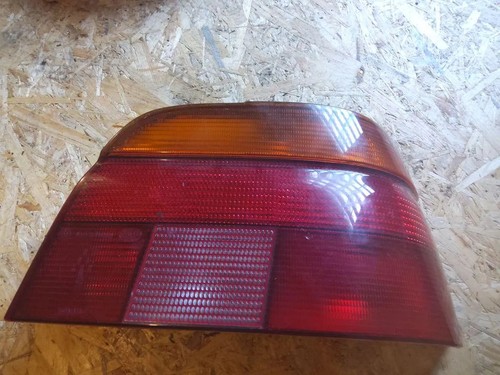 BMW 5 E39 Rücklicht hinten rechts 8358032 2.50 Diesel 1999 33991275
