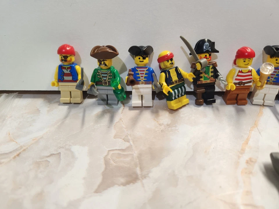 Vtg Lego Pirate Imperial Lot Minifigure Soldier Bluecoat Redcoat Canon Boat - Image 2 of 4