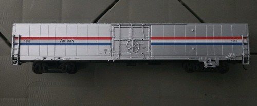Walthers HO Escala 60' AMTRAK EXPRESS BOX CAR Fase 4 #1563 | Zustand: Used
