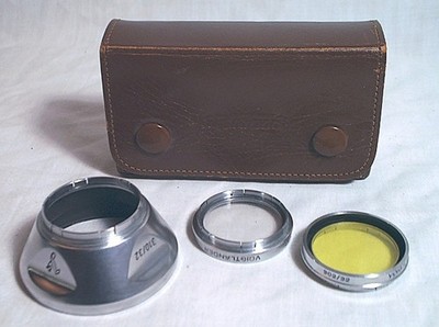VOIGTLANDER 310/32 METAL LIGHT HOOD & 32MM UV / G2 FILTERS SET IN ORIGINAL CASE