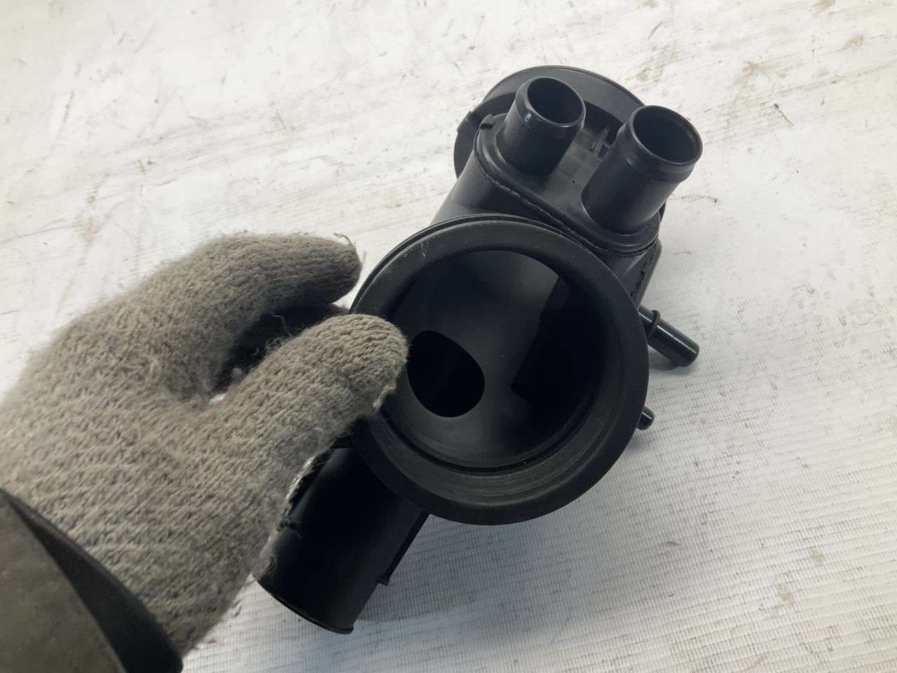 23-24 Maserati Grecale Air Intake Tube Q