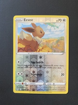 Eevee SWSH07: Evolving Skies 125/203 English Reverse Holo - Pack Fresh Mint / NM