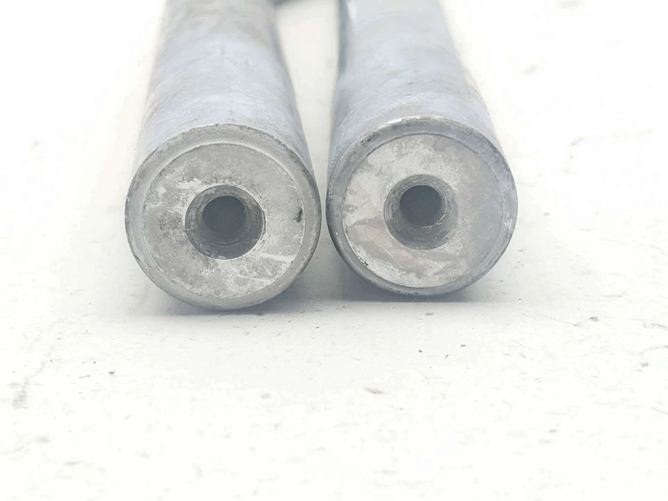 99 07 Suzuki Hayabusa GSX1300R recambio izquierda y derecha clip en manillar doblado Foto 4 de 4