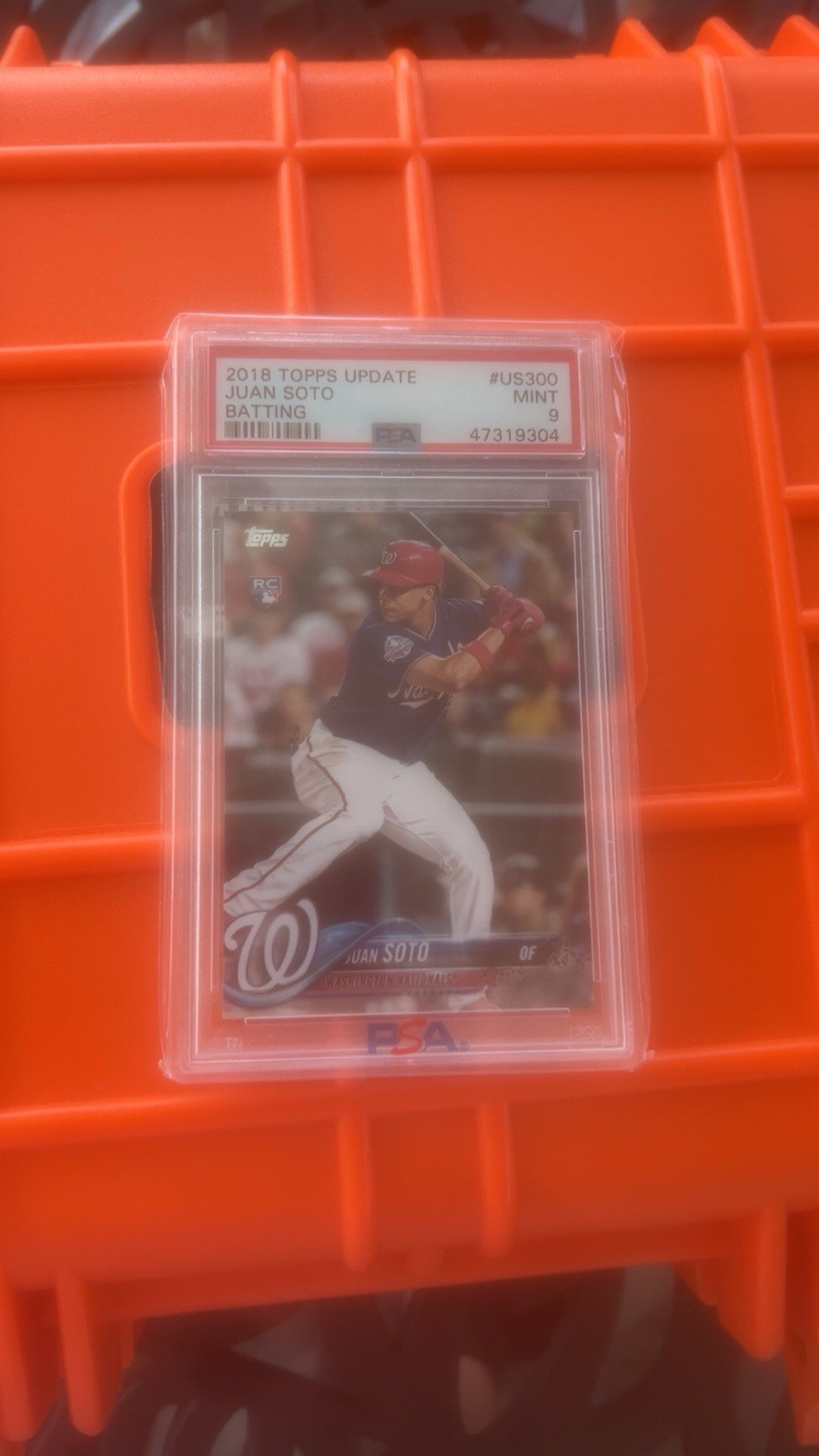 2018 Topps Update Series - Juan Soto #US300 Vertical, Blue Jersey (RC) Psa 9