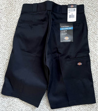Dickies Men's 13 Inch Relaxed Fit Multi-Pocket Work Short, Black, Size 32, NWT
