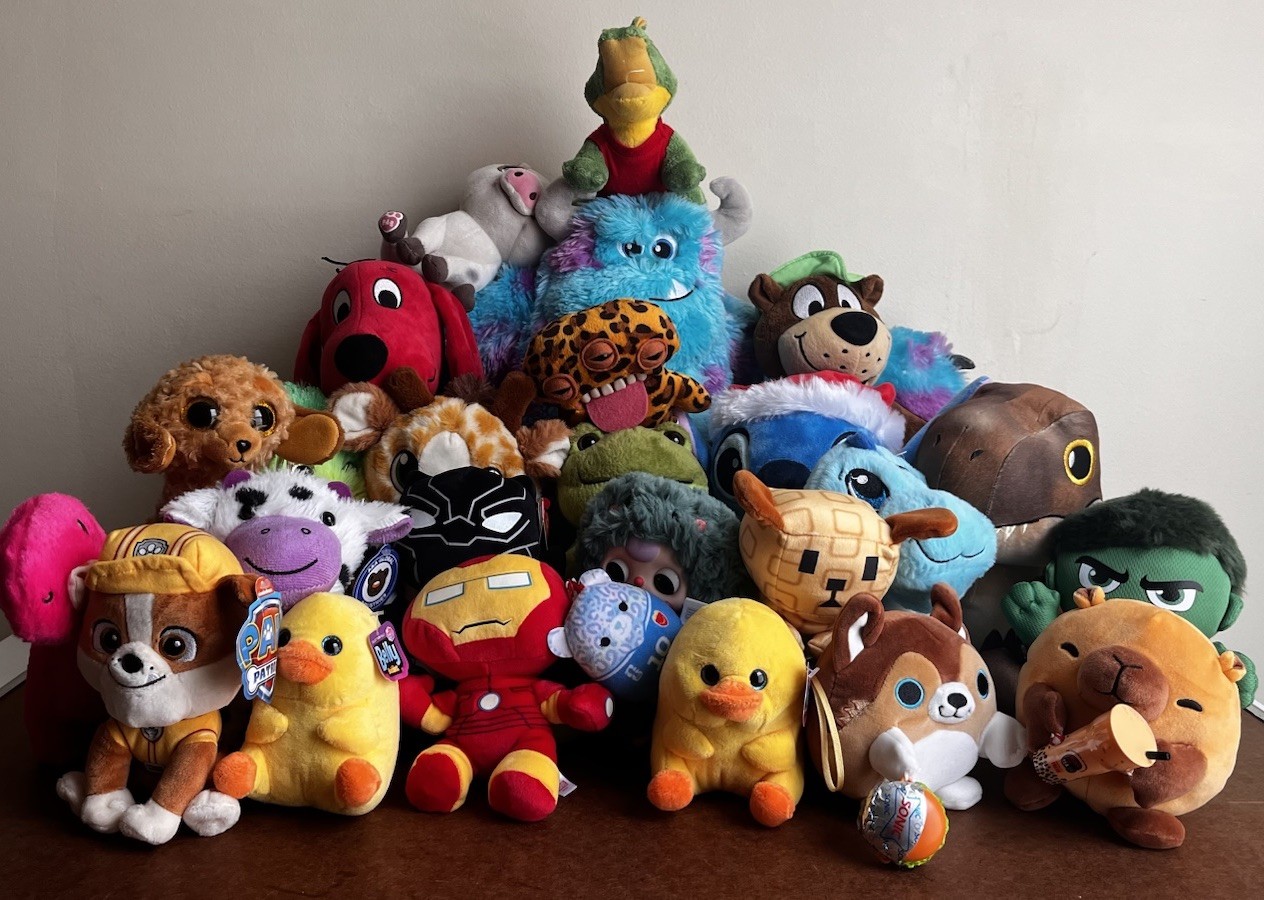 stuffed animals mixed lot Of 26 plush toys collection