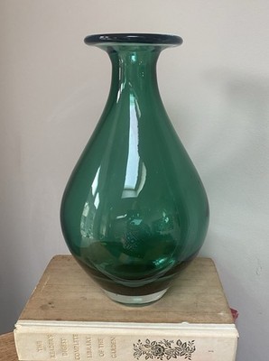 Crate & Barrel Stil Vase smaragdgrün Tropfenform Kunstglas Sammlerstück sehr guter Zustand