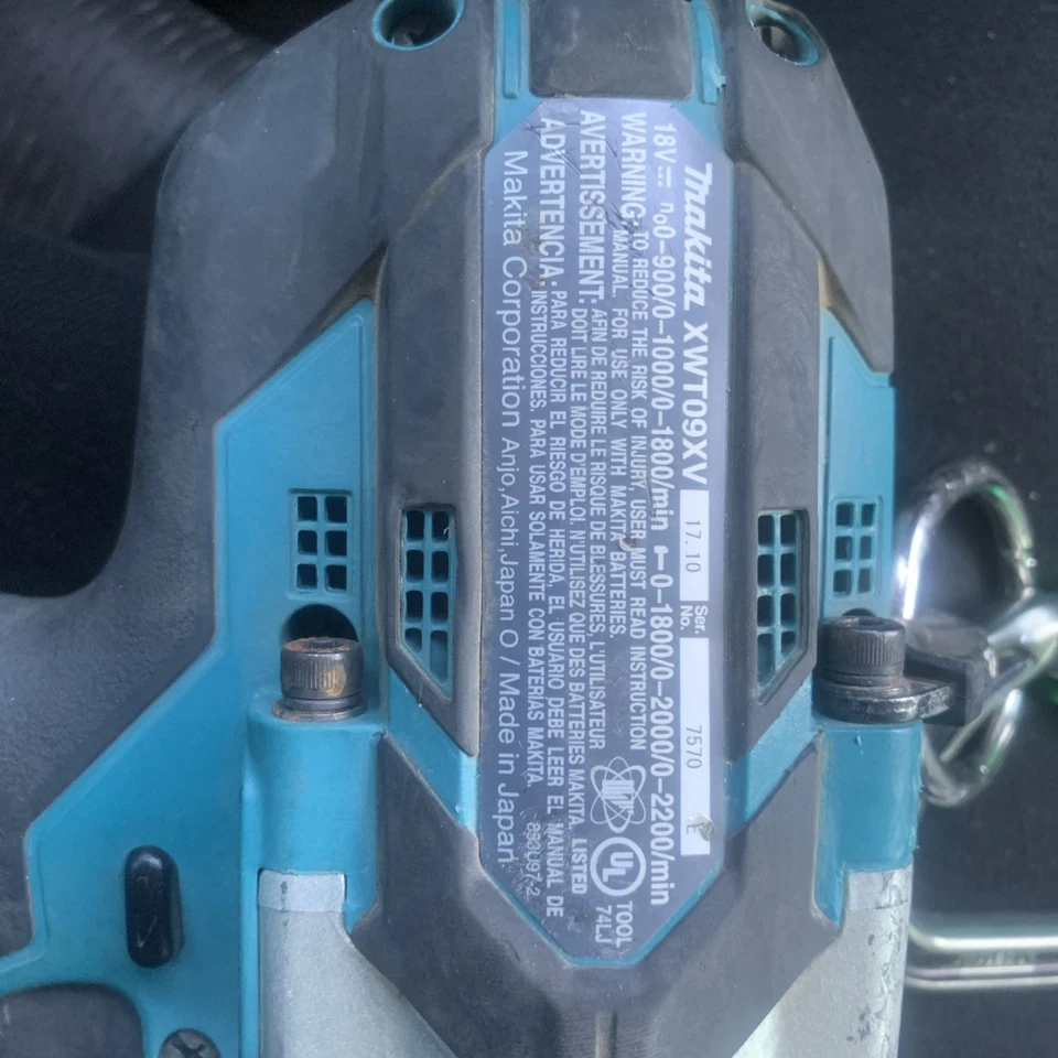 Makita (XWT09) Llave de impacto hexagonal de alto par sin escobillas de 7/16" y batería LXT de 18 V Foto 2 de 4