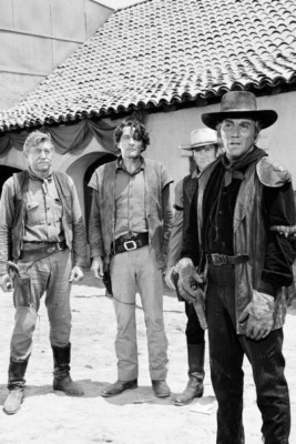 Red Morgan as Buckskin Frank Leslie, Charles Horvath on High Chaparral 4x6 Photo