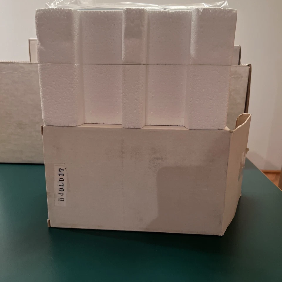 Franklin Mint 1938 Jaguar SS100 1:24 Diecast Car. New. Never Displayed. - Image 4 of 4