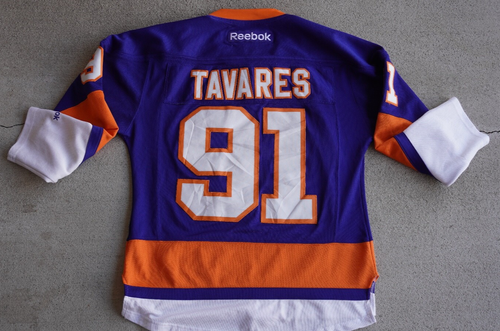 Reebok New York Islanders Tavares Hockey Jersey - Picture 2 of 6