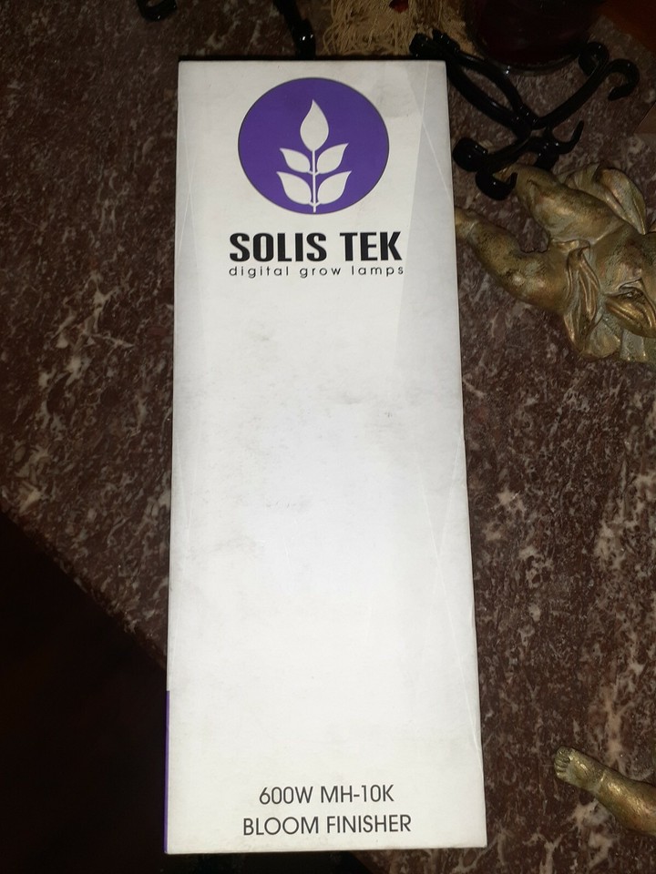 Solis Tek 600W MH10K Bloom Finisher Digital Grow Lamp Metal Halide