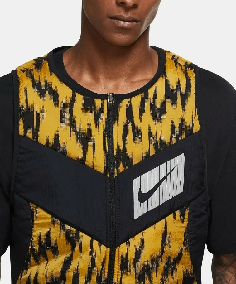 Nike Aerolayer Wild Run Reversible Repel Running Vest - Limited Edition - Image 3 of 4