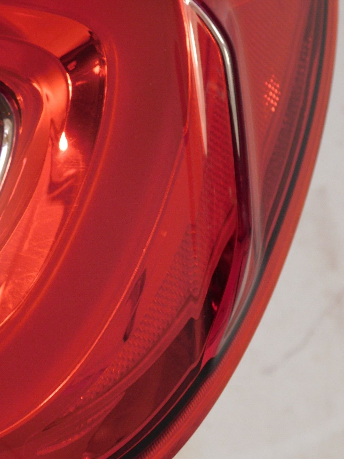 14-21 Maserati Quattroporte Rear PASSENGER Side Outer Taillight Lamp RIGHT LED