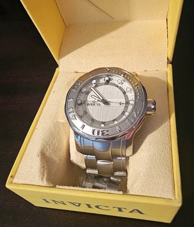 Invicta Pro Diver Ghost Model 0886 - image 2