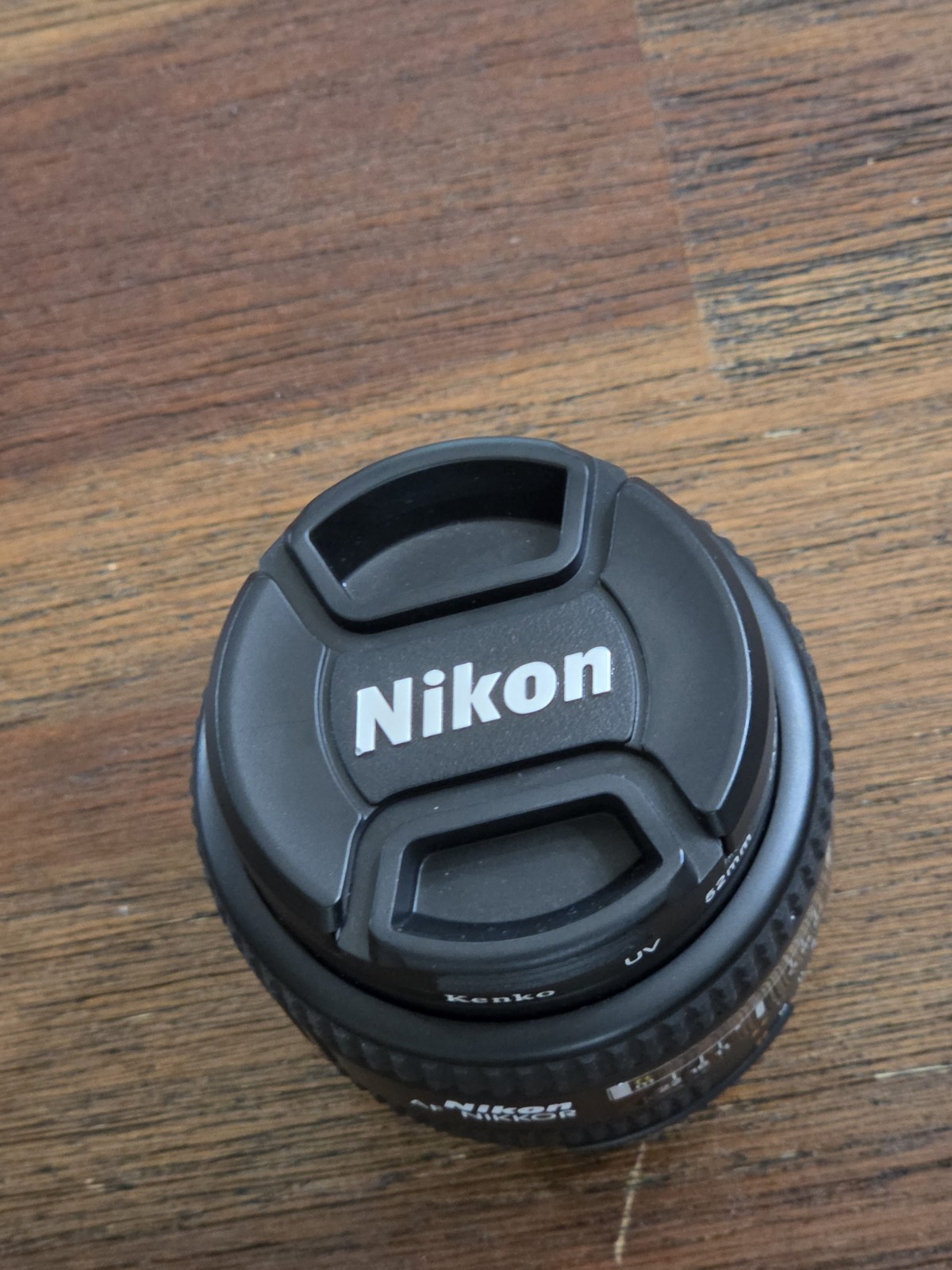 Mint Nikon AF Nikkor 20mm f/2.8 D wide angle lens. Seller in the USA