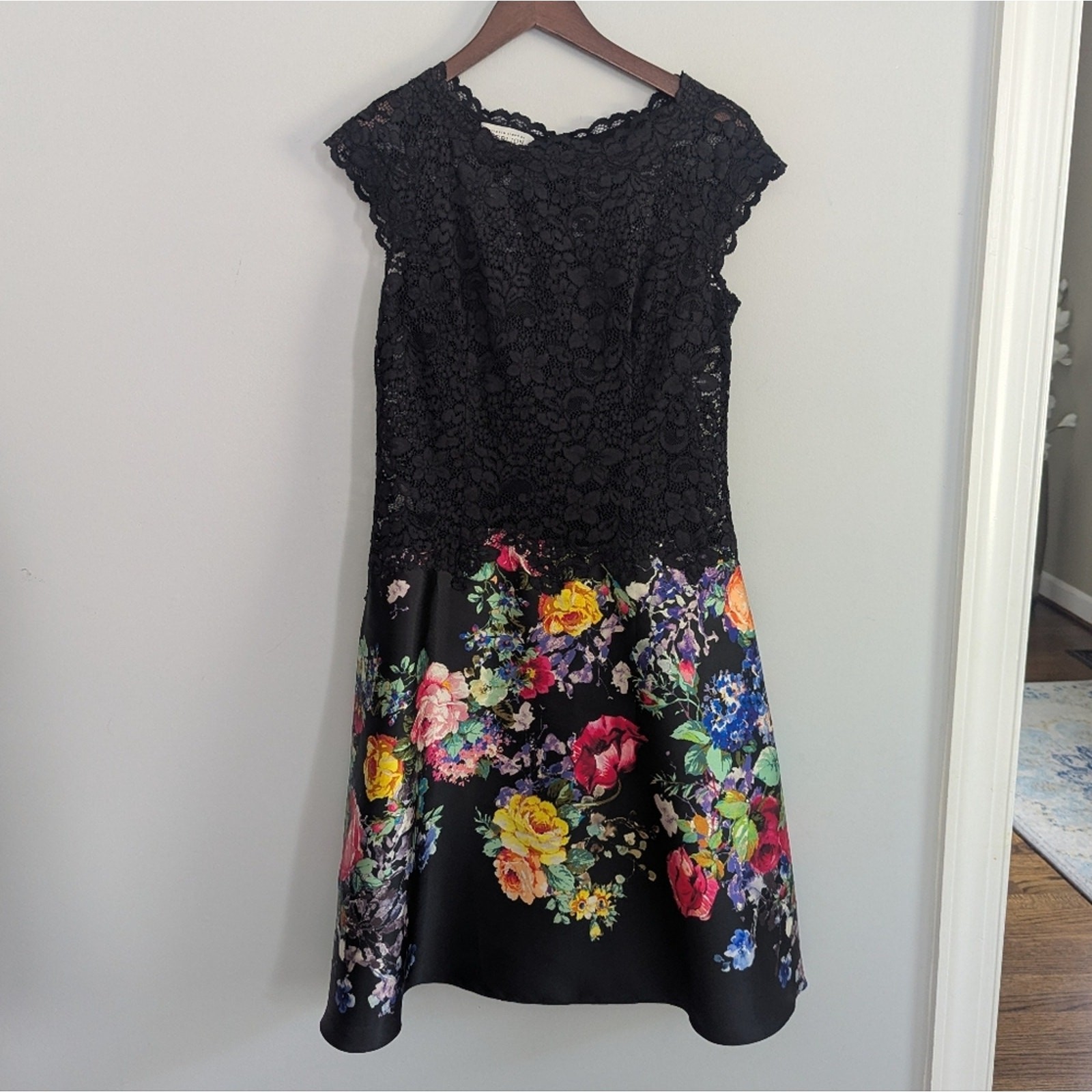 Women's Teri Jon Rickie Freeman 6 Black Lace Illusion Floral Dress Colorful