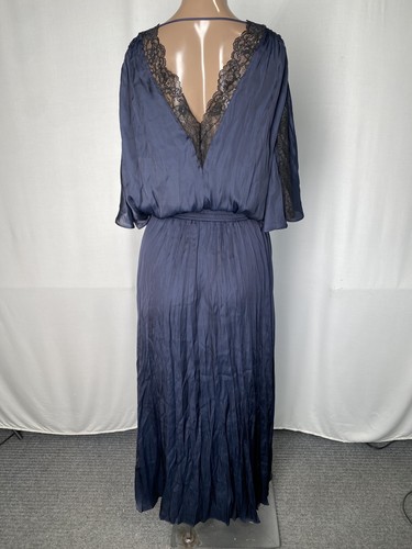 Maje Womens Dress Navy Blue Size 38/6 Pleated Maxi Lace V-Neck Butterfly Sleeves - Picture 3 of 9