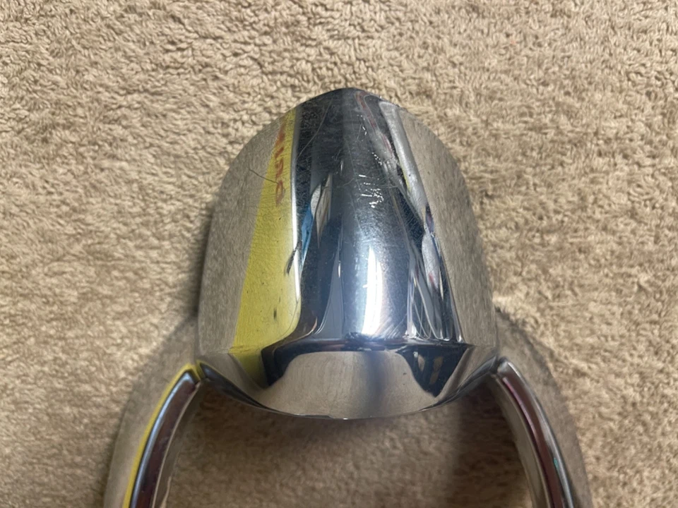 FORD FDT-13449-B 1956 MERCURY MONTCLAIR CROMO LUZ TRASERA BISEL USADO Foto 3 de 4