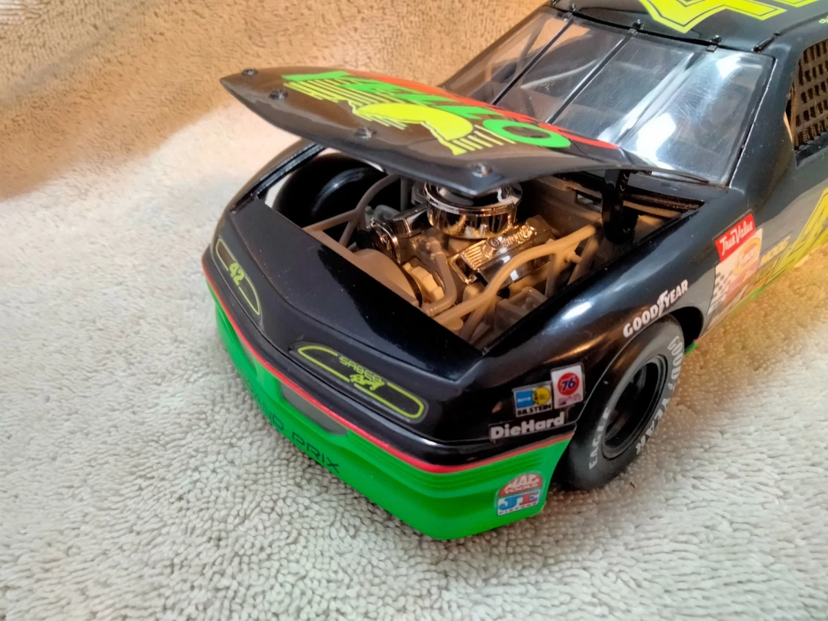 Ertl NASCAR 1:18 Scale Diecast Racing Cars for sale | eBay