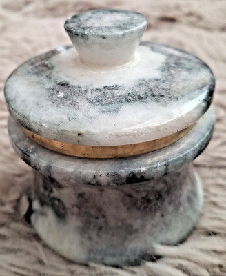 Vintage Schmuckkästchen mit Deckel - weißer Marmor mit Goldrand