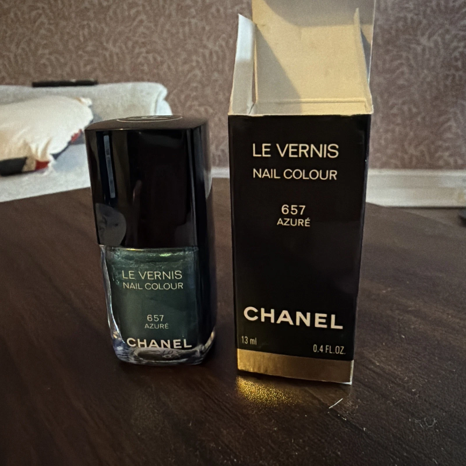 Chanel Le Vernis Nail Polish Azure 2013 Papillon collection Rare Limited N Boxed
Opens in a new wind