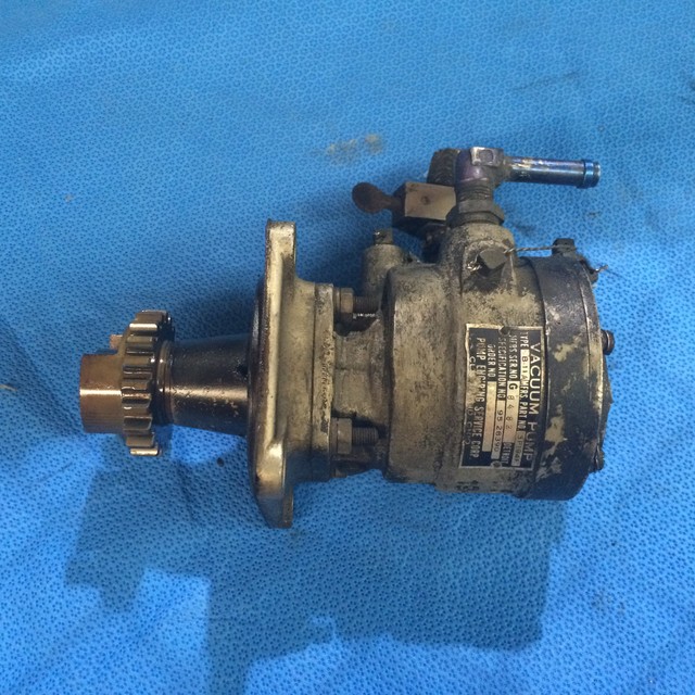 Cessna Wet Vacuum Pump w/ Drive Gear P/N 3P194F (031649) eBay