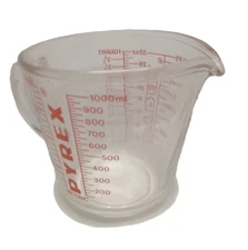 Vintage Pyrex 4 Cup Measuring Glass-Cup 1-Quart Red Lettering D Handle #532 USA