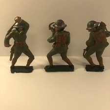 Vintage Solid Cast Iron Hand Painted WW1 Toy Soldiers.