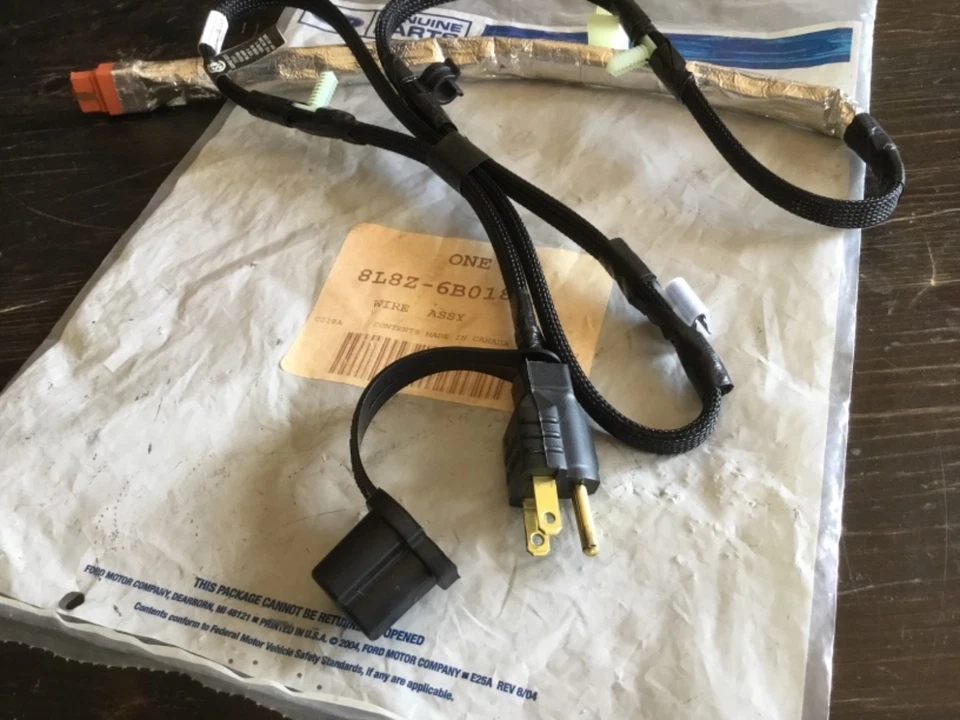 NEW OEM FORD MERCURY 2008 ESCAPE MARINER ENGINE BLOCK HEATER WIRING 3.0L V6 - Image 3 of 4