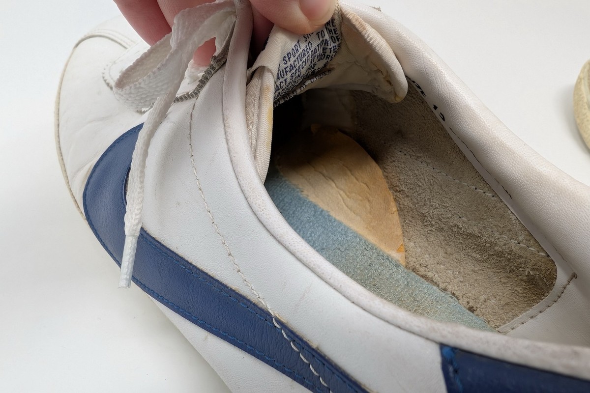Vintage Nike Leather Bruin Leather White Blue Shoes Korea  display picture 2