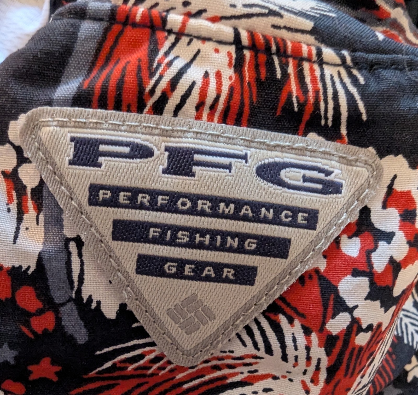 Columbia PFG Adjustable Booney Hat sailfish Blue Red White S