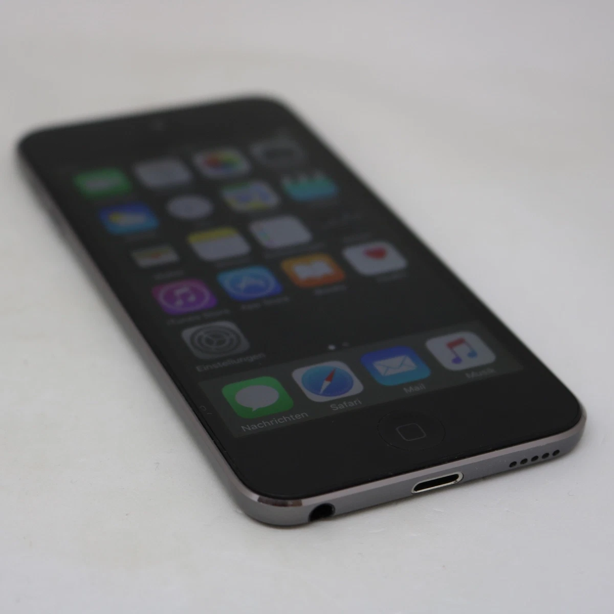 Apple iPod touch 5. Generation Grau (16GB) / MP4-Player / Bluetooth / Händler