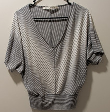 Max Studio Womens S Gray/White Striped V-Neck...