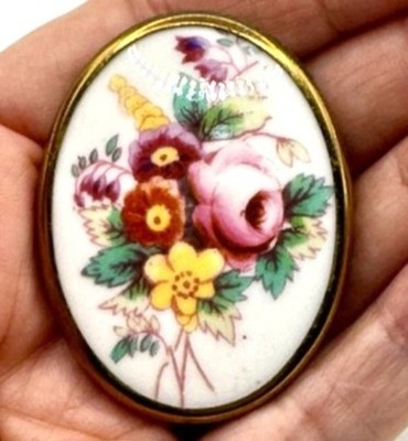 Vintage Royal Worcester Floral Brooch Oval Made In England Gold Tone Frame