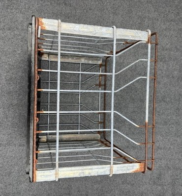 Vintage Metal Milk Crate Borden Dairy Wire Milk Box Carrier