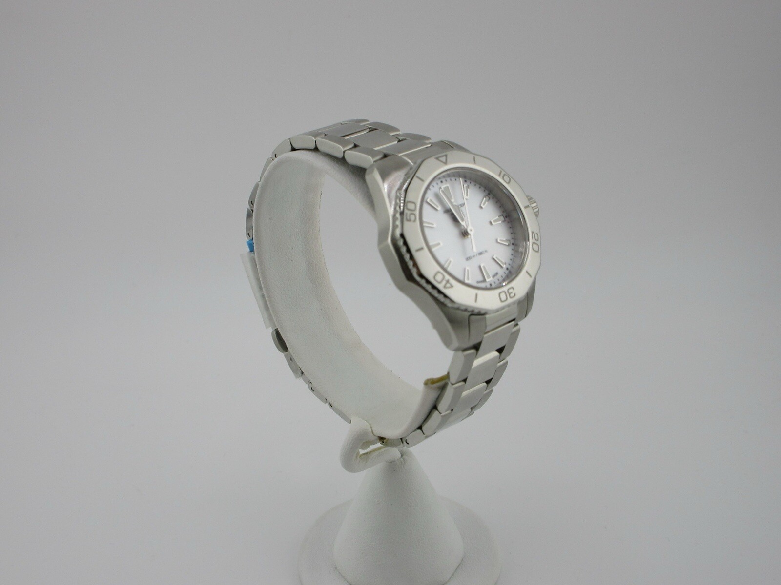 TAG Heuer Aquaracer White Women's Watch - WBP1411.BA0622