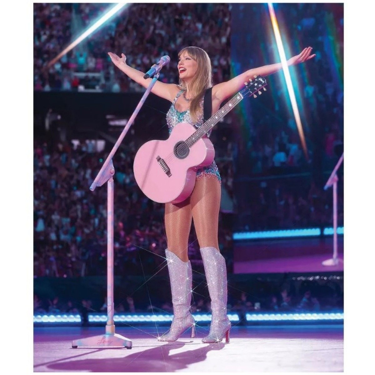 期間限定【新品未開封】Taylor Swift Tour Book New Taylor