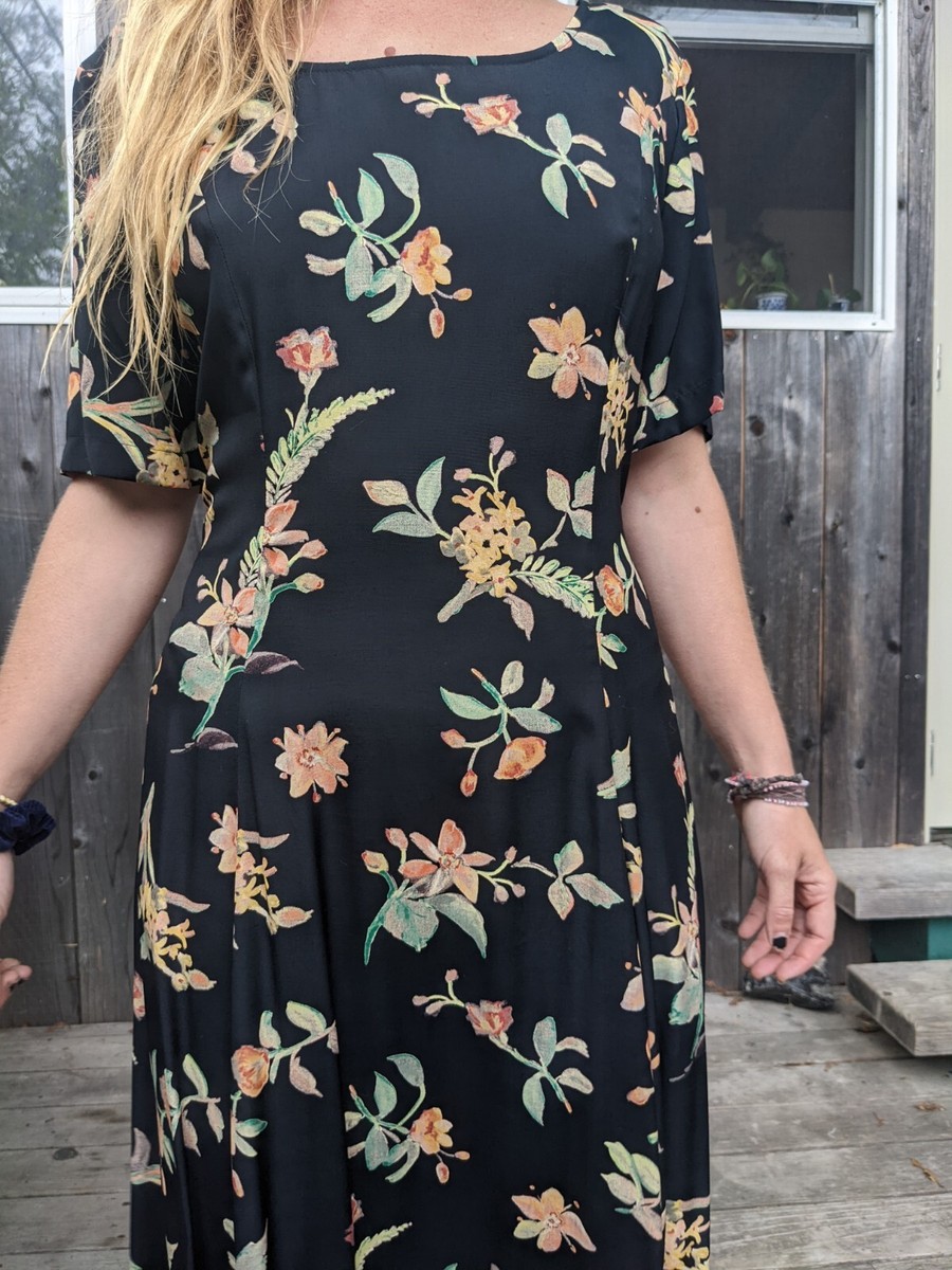 Vilona Moda Vintage Floral Dress