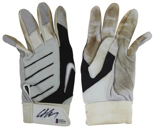 nike gloves sports direct