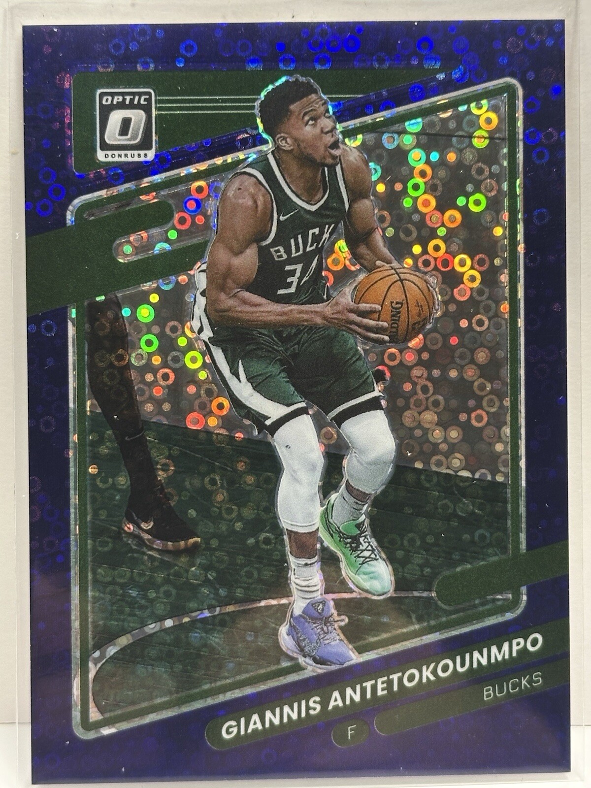2021-22 Donruss Optic #31 Giannis Antetokounmpo Fast Break Purple /95