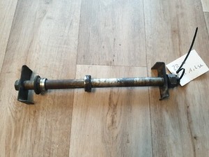 Kawasaki ZR-7 ZR750F Hinterradachse Steckachse Achse Rad Felge hinten