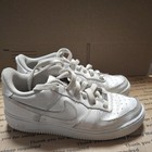 NIKE AIR FORCE WHITE/ 6.YOUTH/  USED.  — photo 2