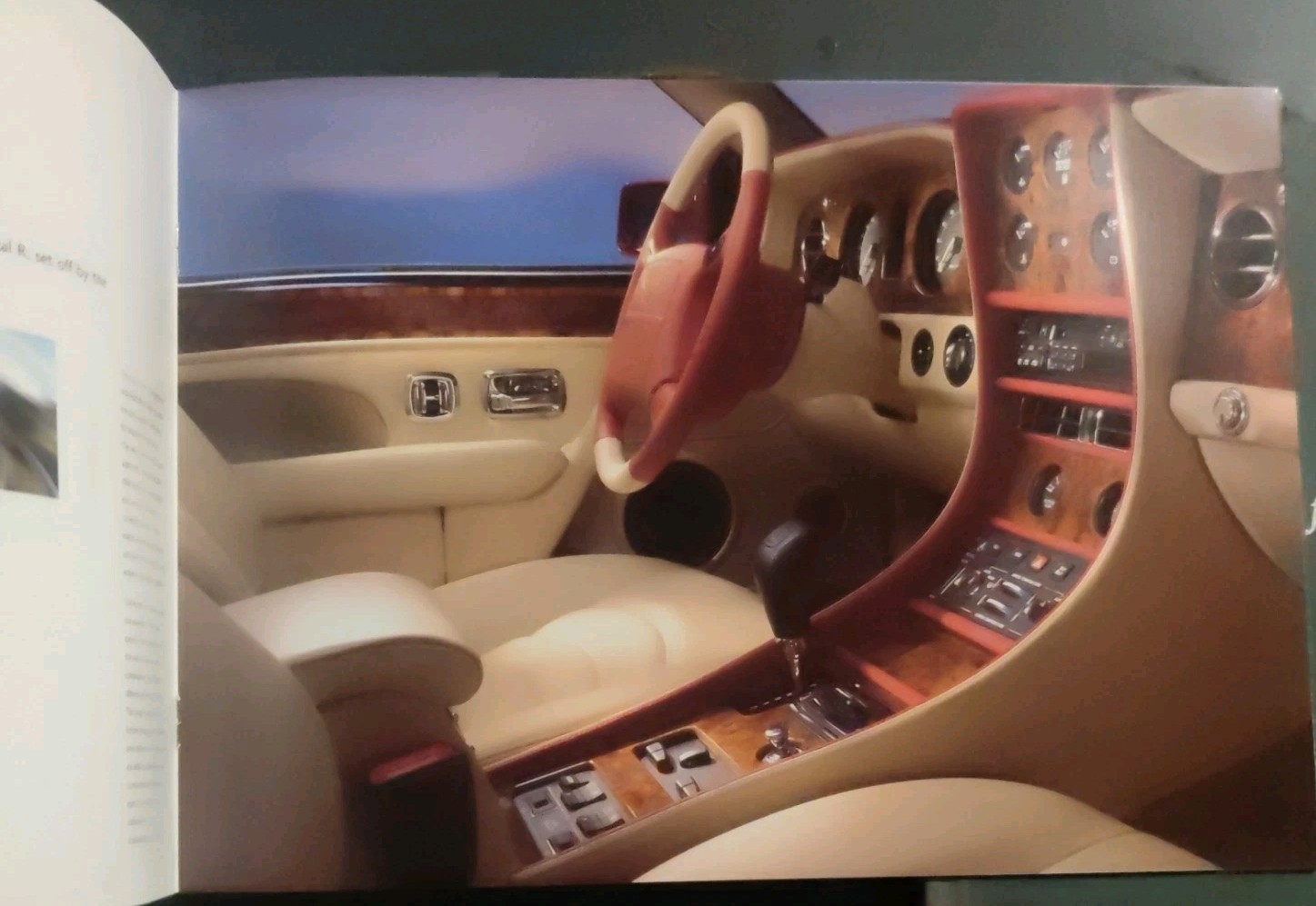 1998-1999 Bentley Continental T R SC and Azure Sales Brochure Detailed Catalogue image 2
