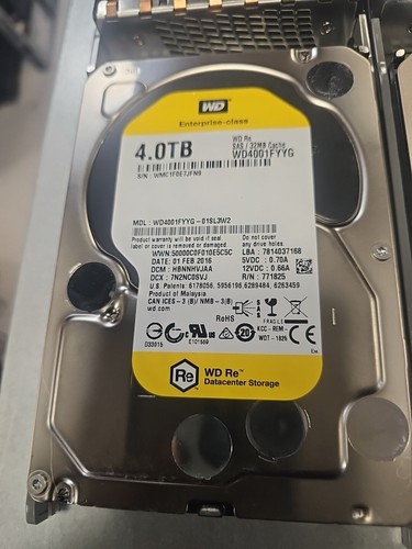 4 X WESTERN DIGITAL 4TB 3.5" SAS HDD WD4001FYYG 7.2K 32MB BUFFER with Caddies. - Afbeelding 10 van 17