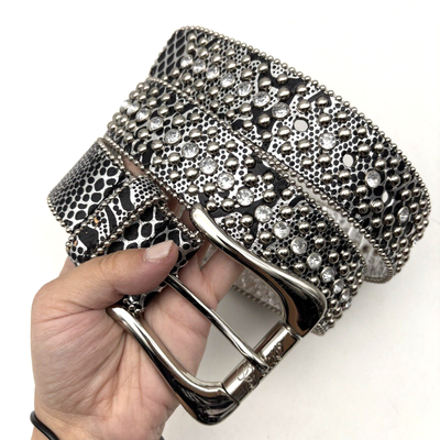 Vintage 00s Y2K Guess Metallic Silver Reptile Print Studded Bling Belt Size L Vintage 00s Y2K Guess Metallic Silver PU Reptile Print  main image 2